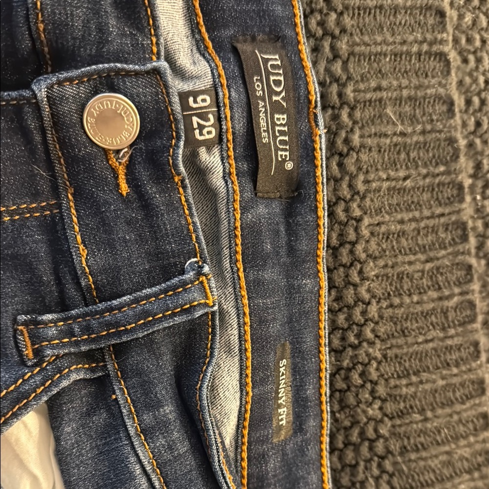 Judy Blue Skinny Jeans - Picture 2 of 6